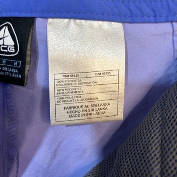 Woman’s NIKE ACG all conditions gear wear shorts. Wet/dry. Velcro closure. (Med) - Picture 8 of 9